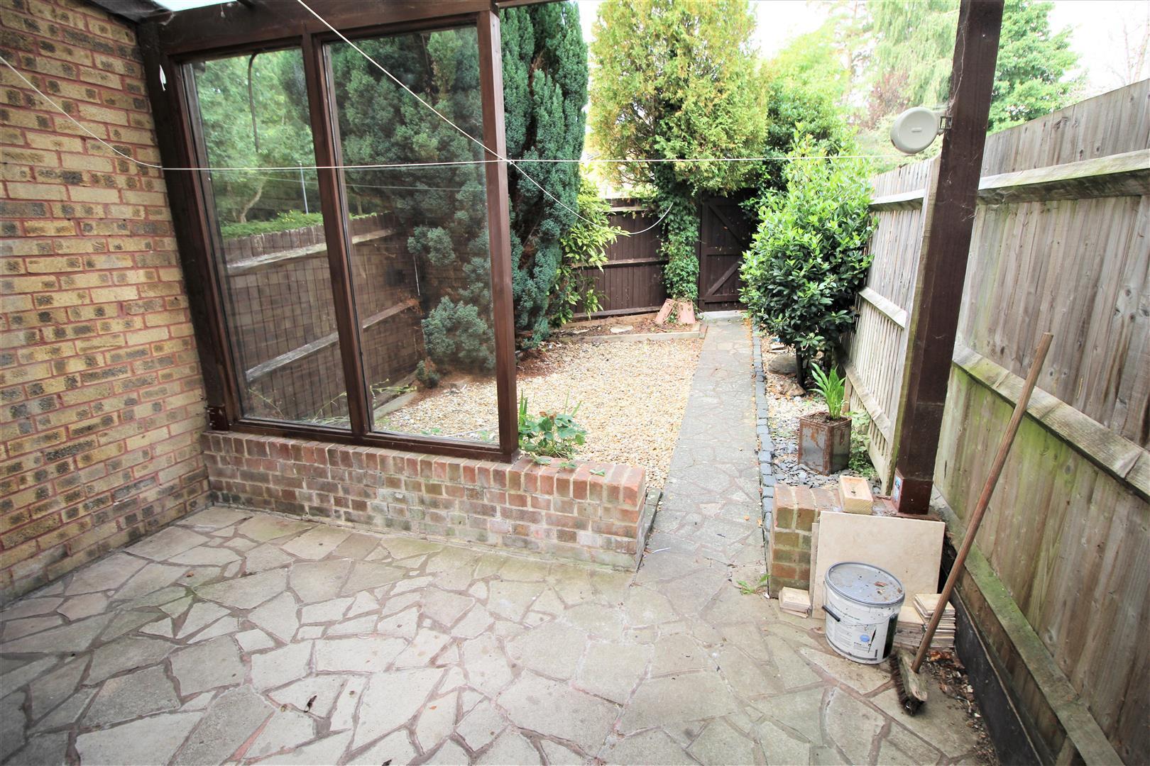 Gorse Close, Tollgate Hill Image 9