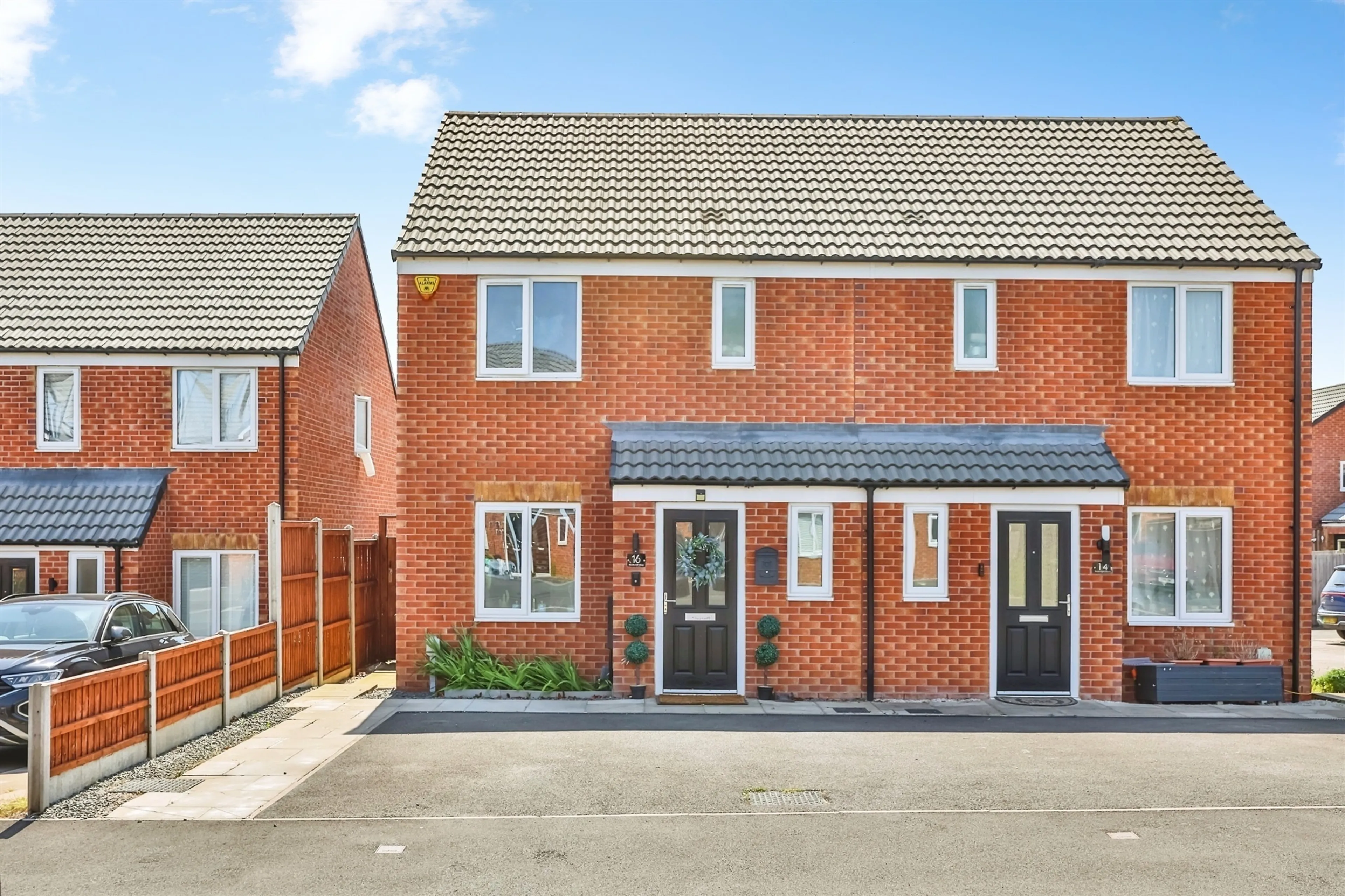 Property photo 0