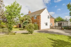 Alkerton Road, Eastington, GL10 photo 1