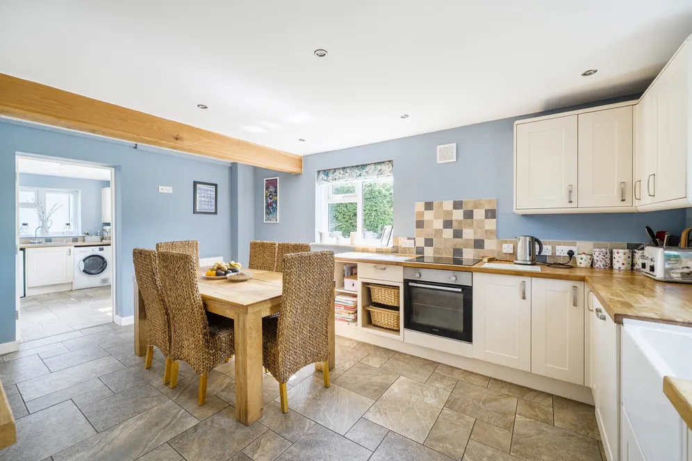 Alkerton Road, Eastington, GL10 photo 3