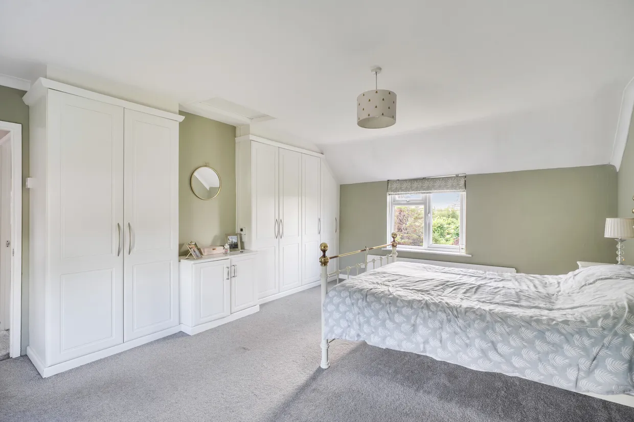 Alkerton Road, Eastington, GL10 photo 6