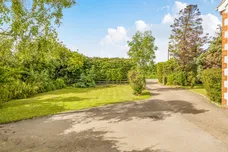 Alkerton Road, Eastington, GL10 photo 19