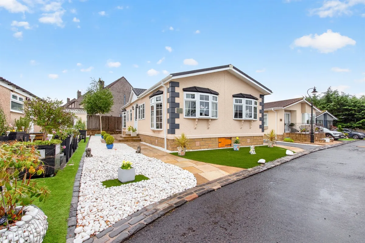 Cedar Crescent, Stepps, Glasgow