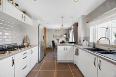 Hawthorn Avenue, Erskine