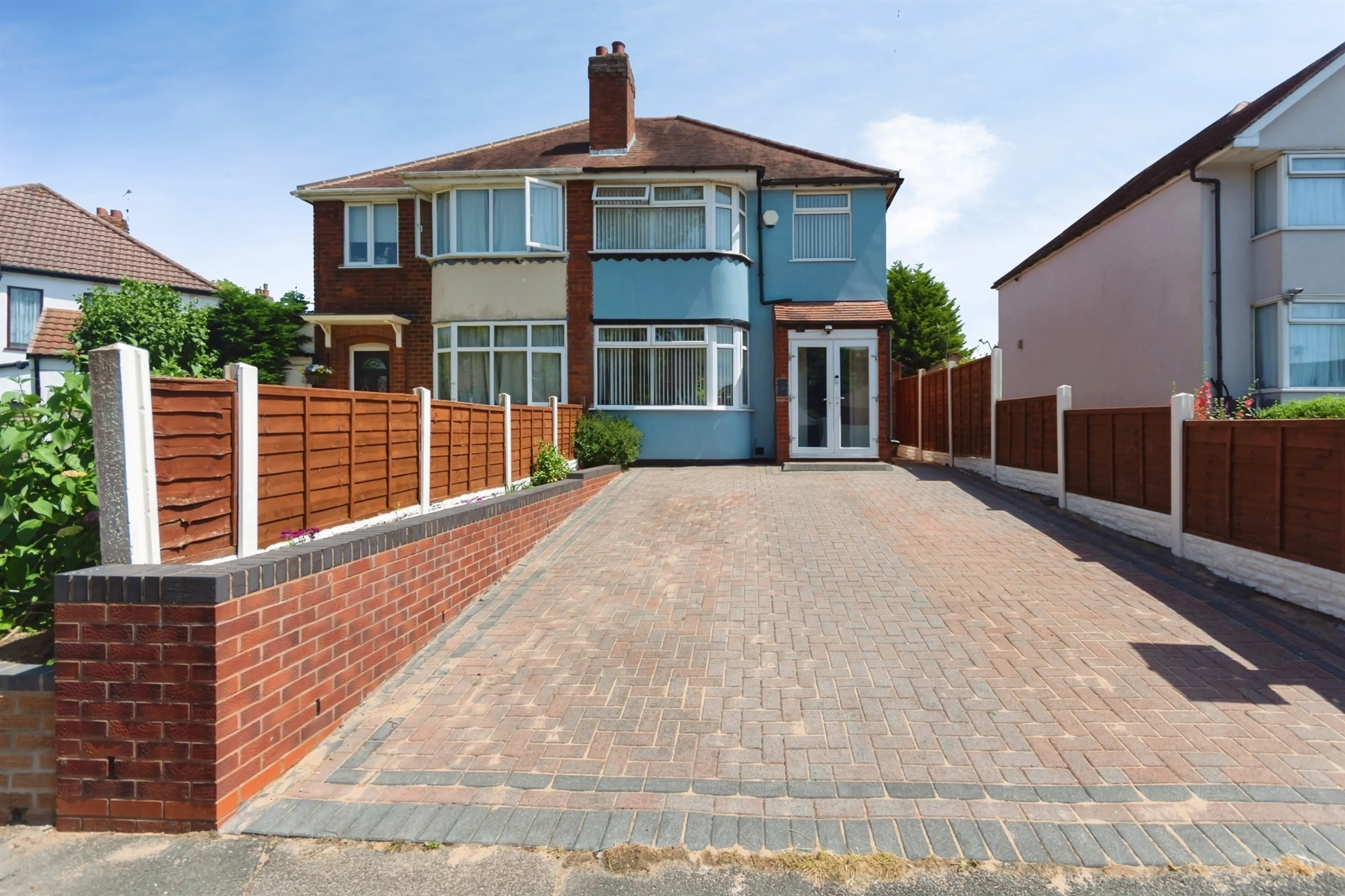 Property photo 0