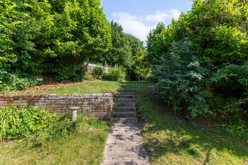 Middleton Road, Salisbury, SP5 photo 15