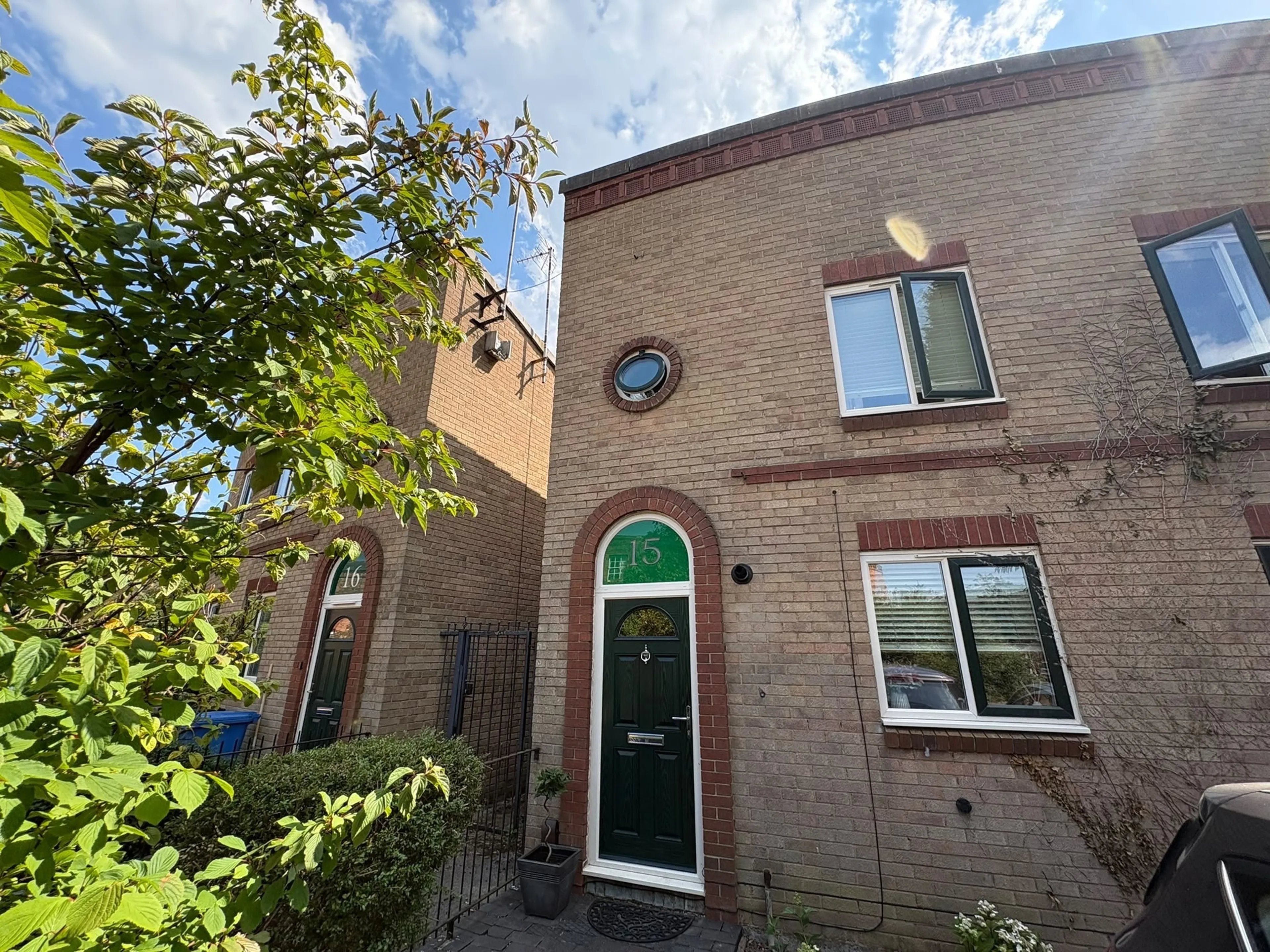 Property photo 0