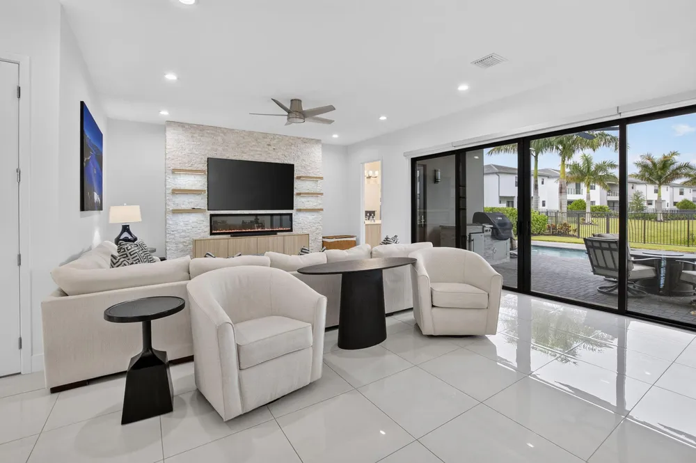 20056 Boca West Dr, Boca Raton, FL 33434
