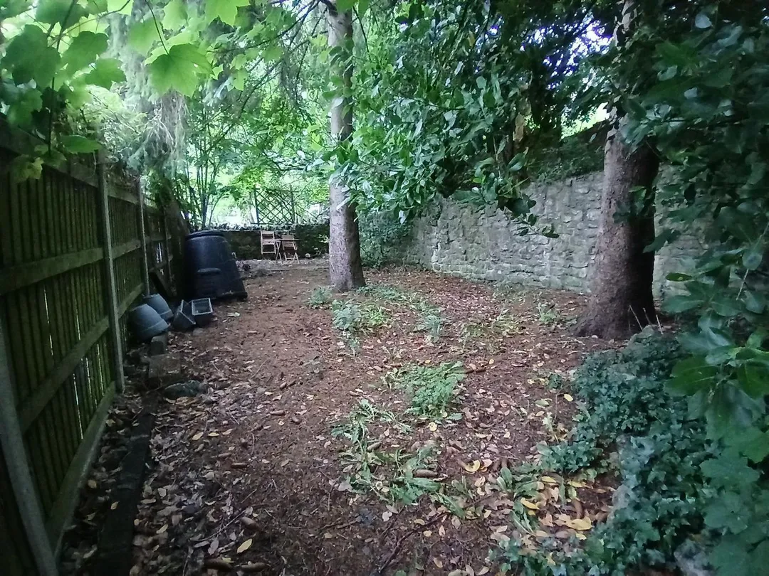 https://mr0.homeflow-assets.co.uk/files/photo/image/47706/1669/_x_/50194523.jpg