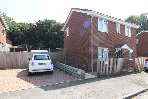 Bournebridge Close, CM13