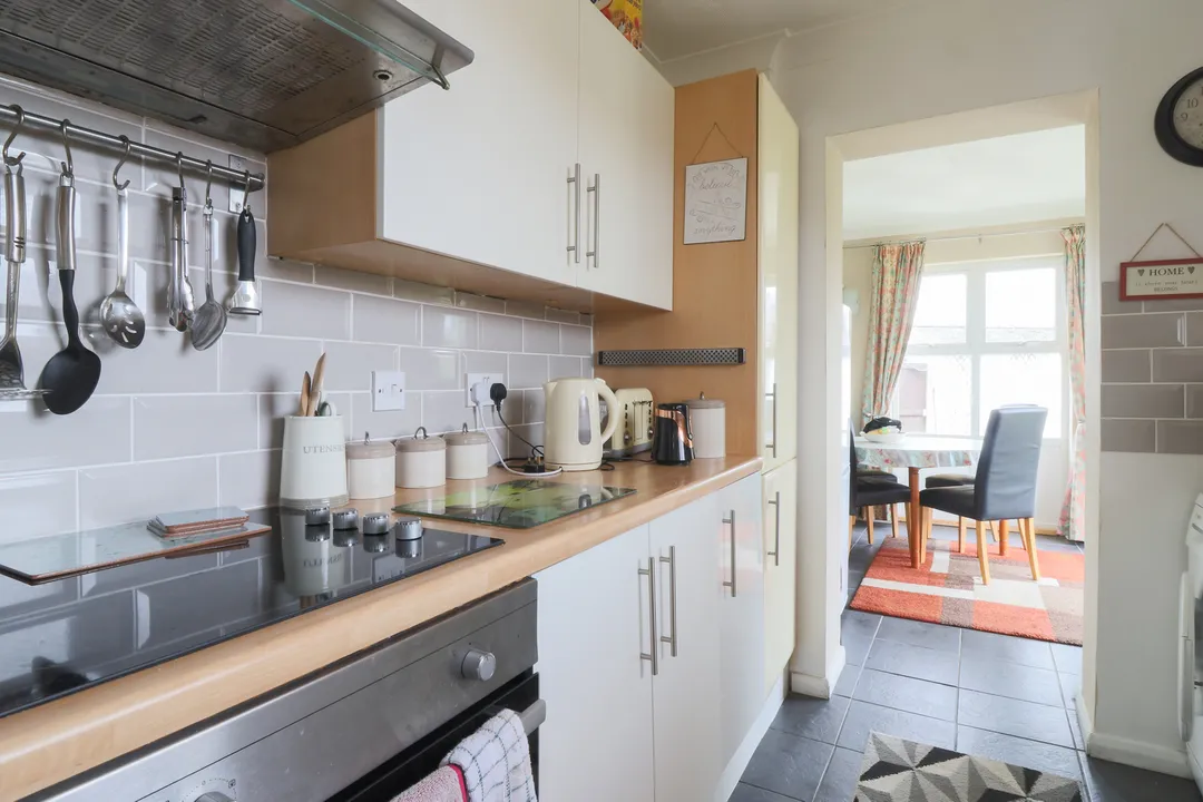 https://mr0.homeflow-assets.co.uk/files/photo/image/47707/8930/_x_/23218_EA_RS_11300415_IMG_2.jpg