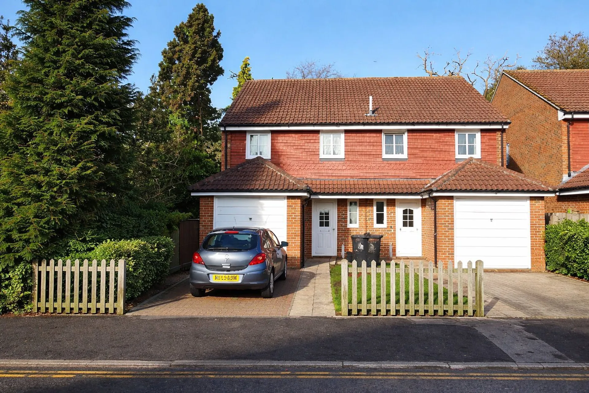 Property photo top 0