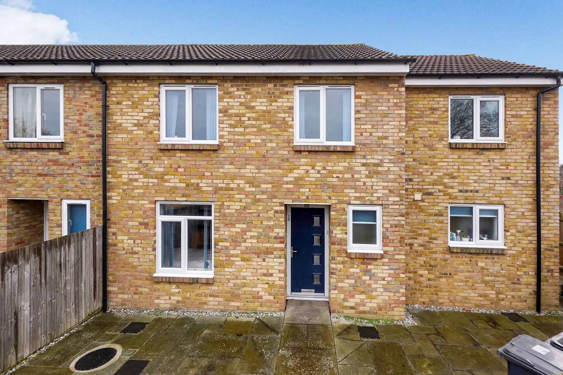 Property photo top 0