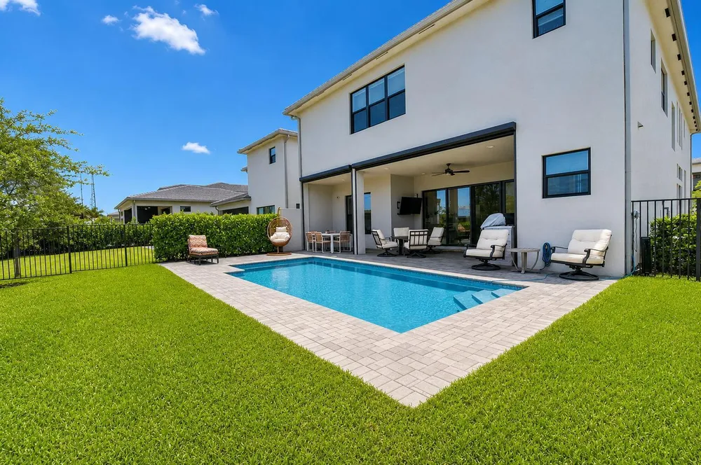 20056 Boca West Dr, Boca Raton, FL 33434
