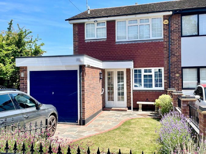 Theobalds Road, Leigh-on-Sea, Essex, SS9 Image 17