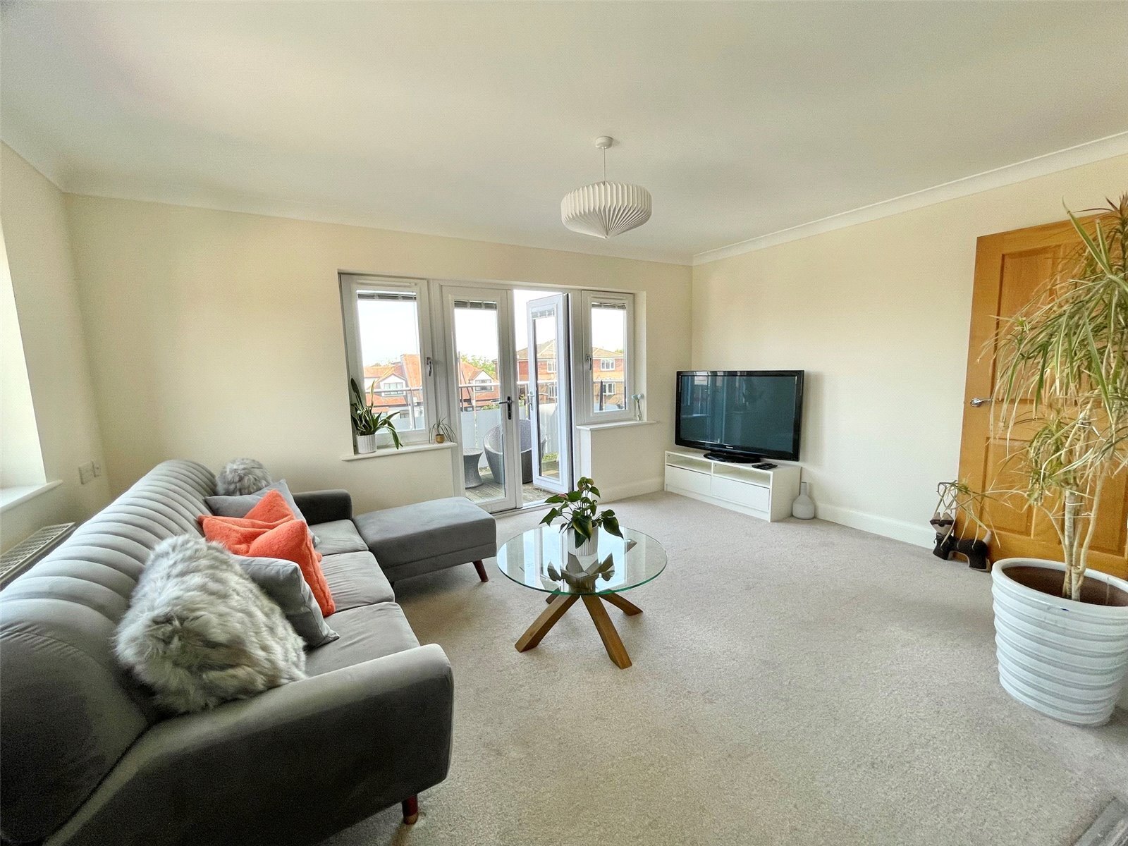 Cranleigh Drive, Leigh-on-Sea, Essex, SS9 Image 5