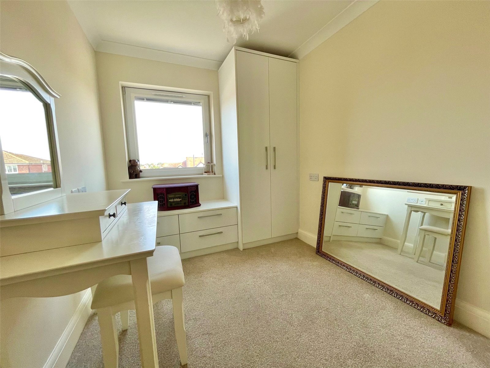 Cranleigh Drive, Leigh-on-Sea, Essex, SS9 Image 9