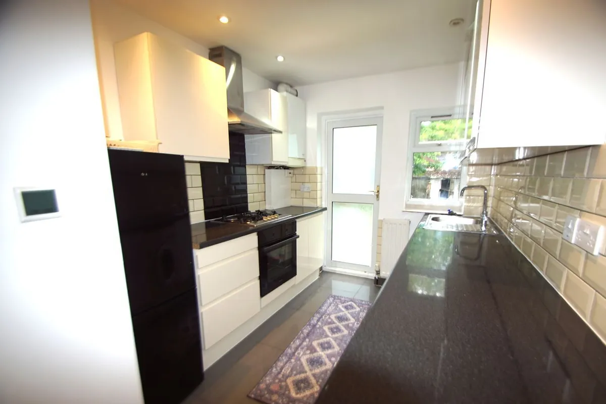 Braemar Avenue, London, NW10
