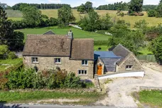 Nr. Ampney Crucis, Cirencester, GL7 photo 1