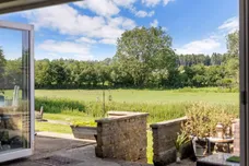 Nr. Ampney Crucis, Cirencester, GL7 photo 2