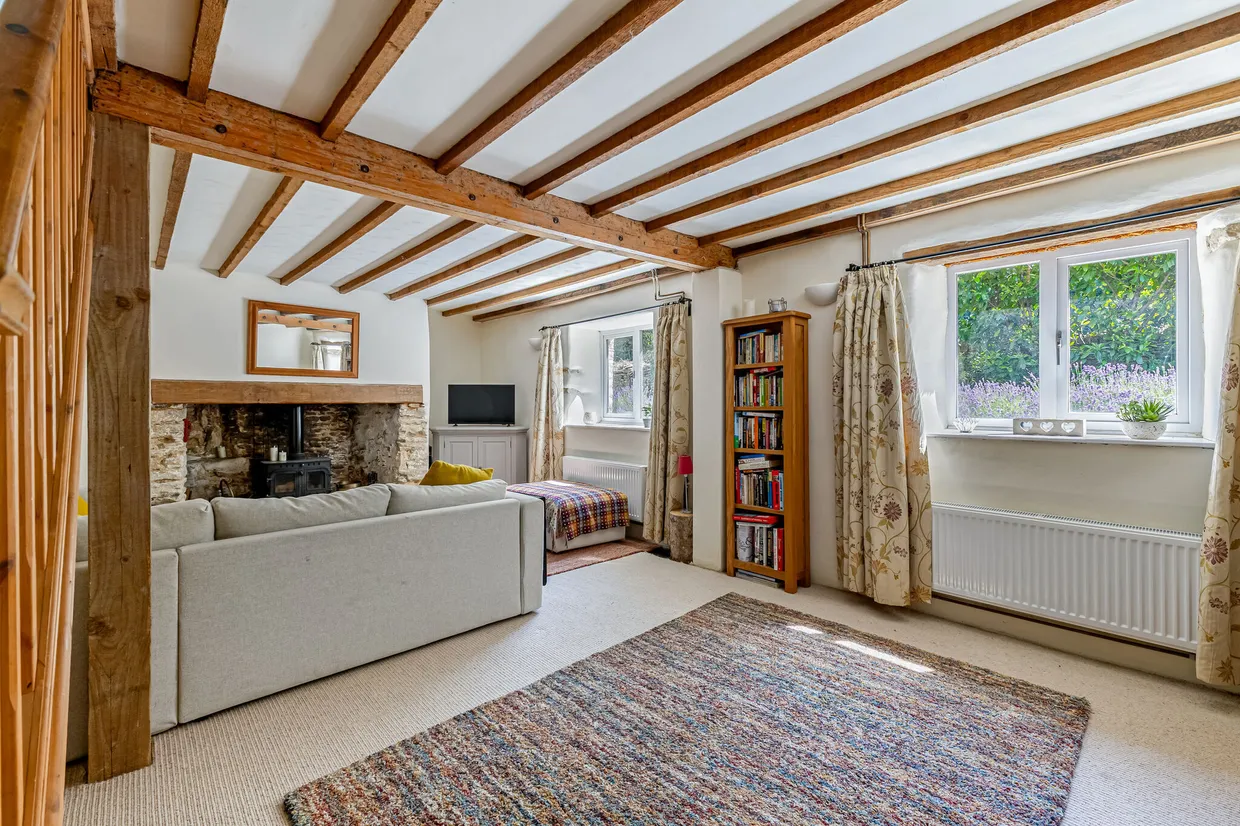 Nr. Ampney Crucis, Cirencester, GL7 photo 3