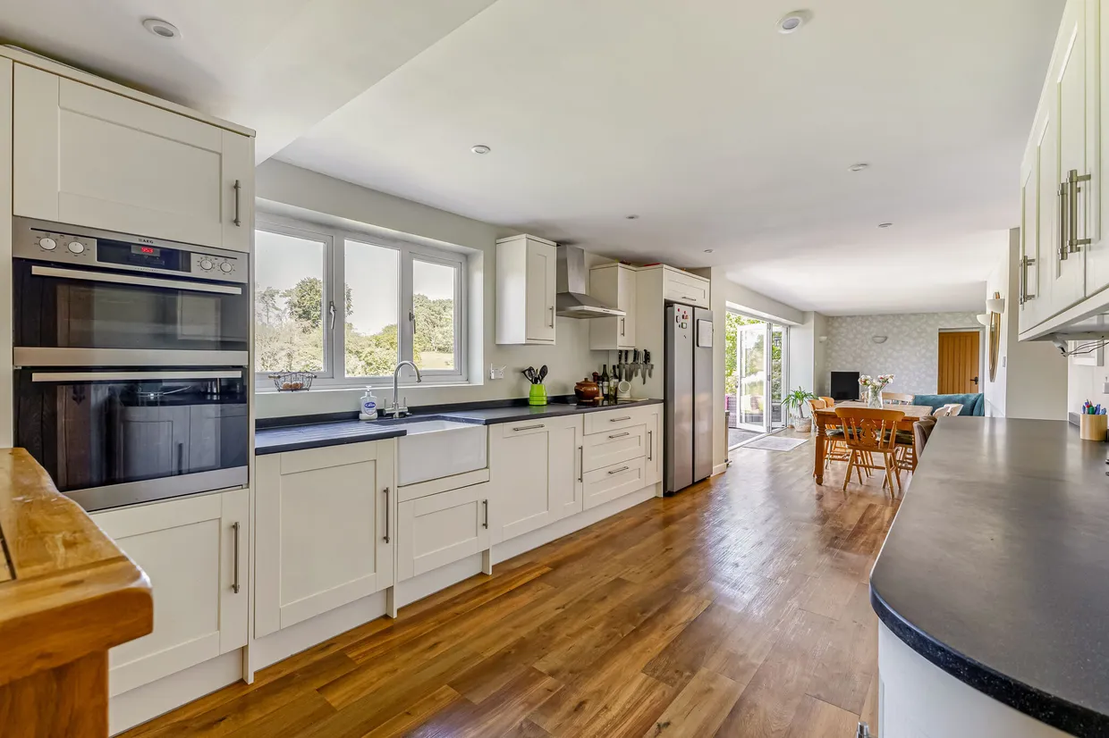 Nr. Ampney Crucis, Cirencester, GL7 photo 6