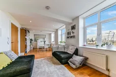 Vanbrugh Hill, SE3 photo 2