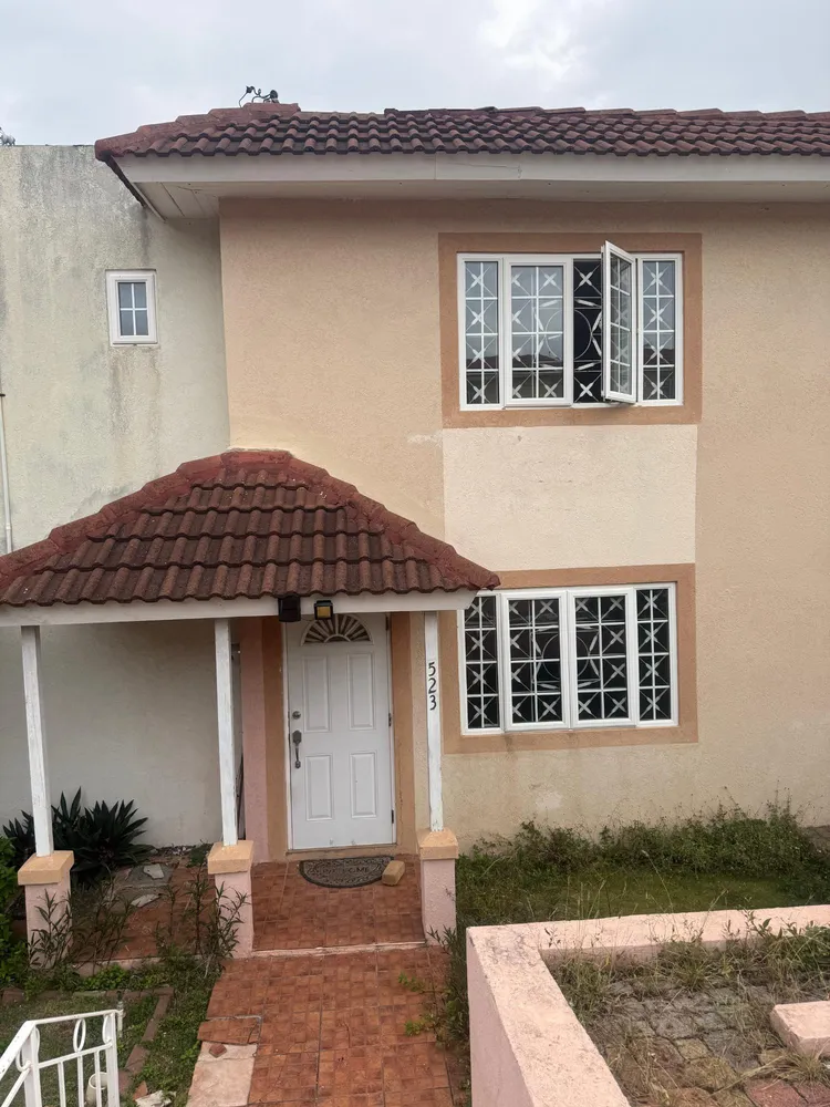 LANTANA Kingston  St. Andrew