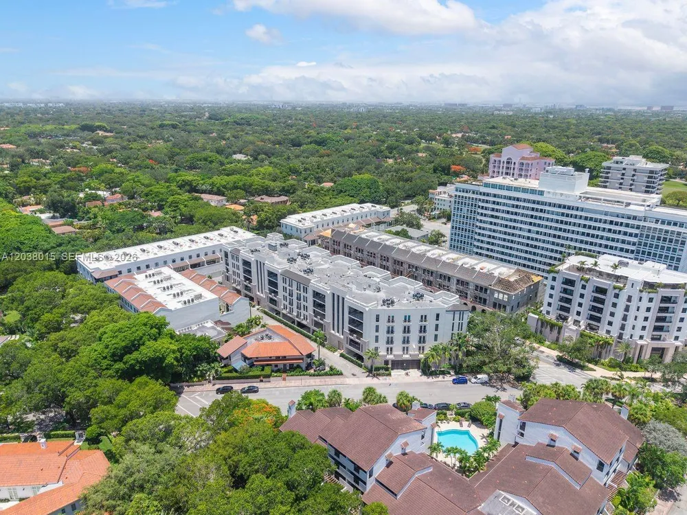 718 Valencia Ave, Coral Gables, FL 33134