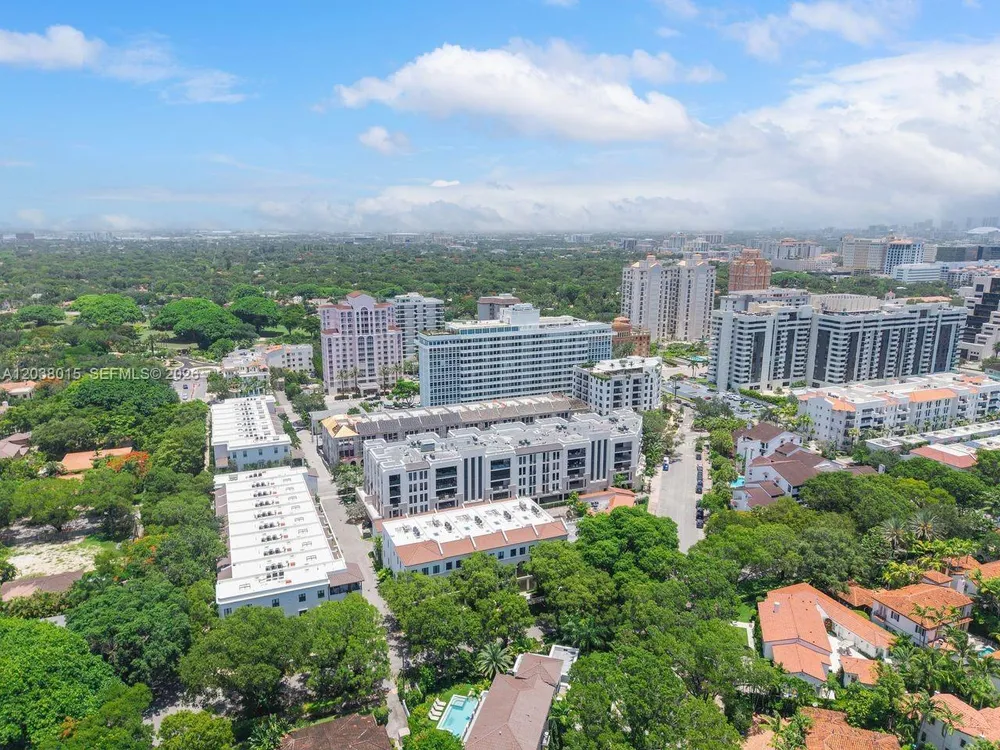 718 Valencia Ave, Coral Gables, FL 33134