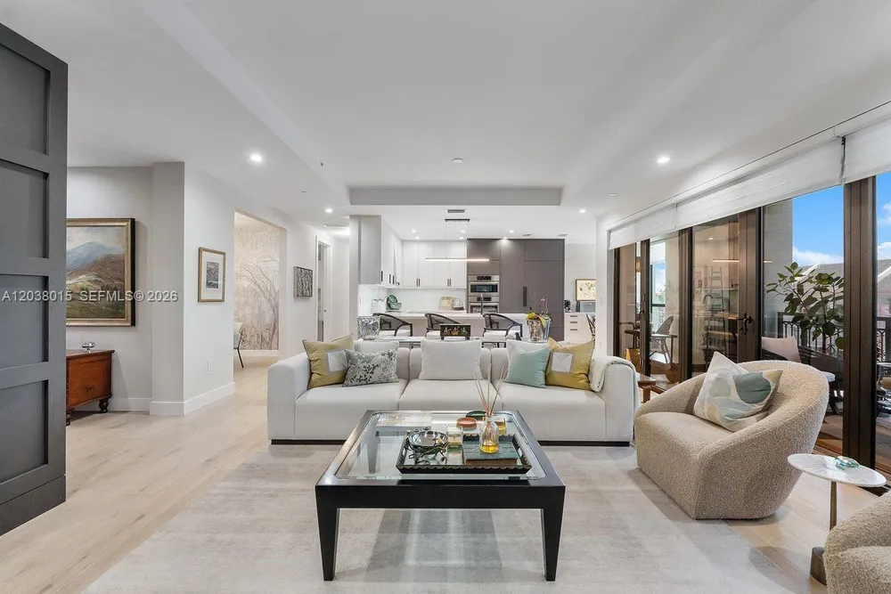 718 Valencia Ave, Coral Gables, FL 33134