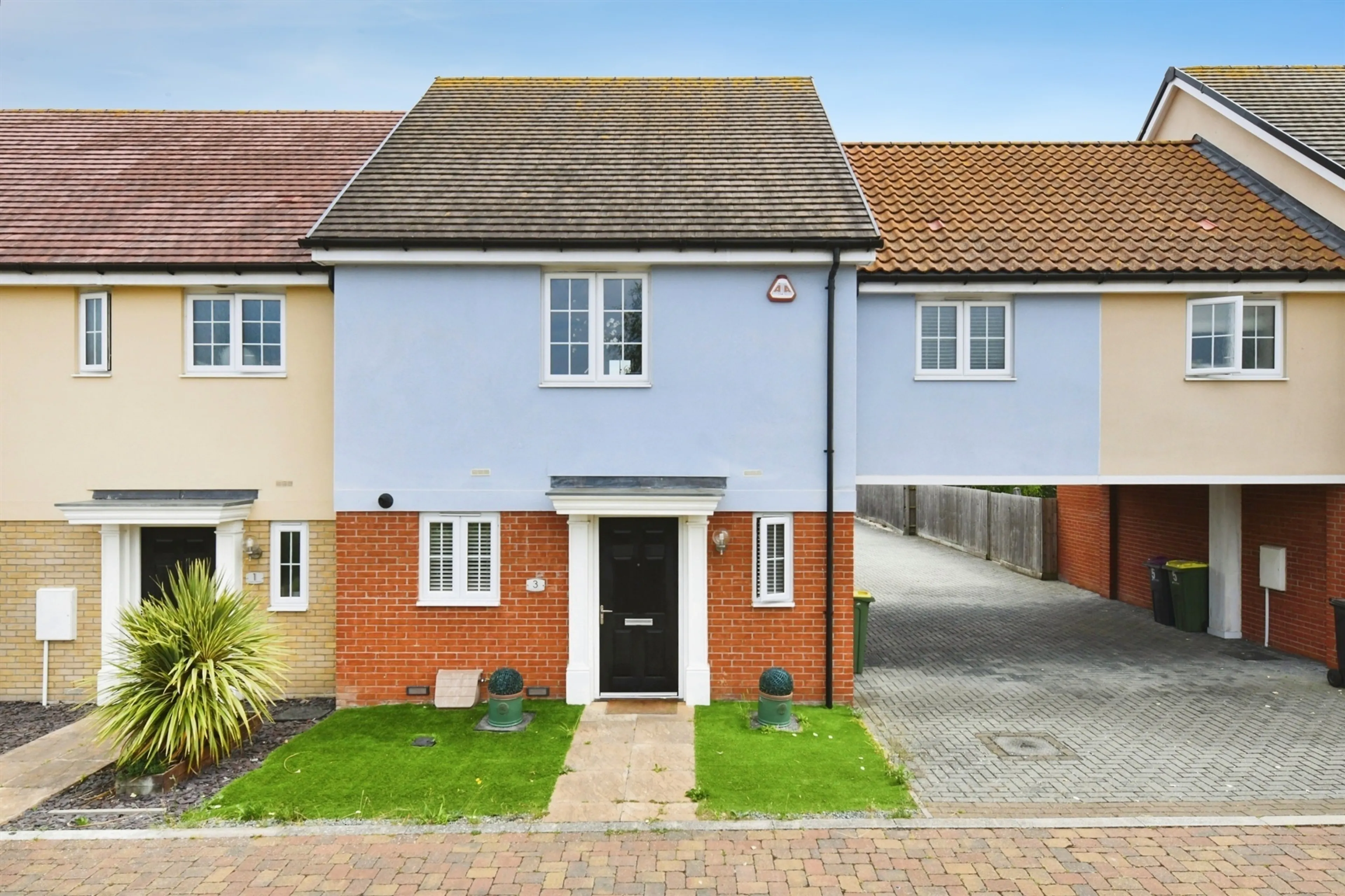 Property photo 0