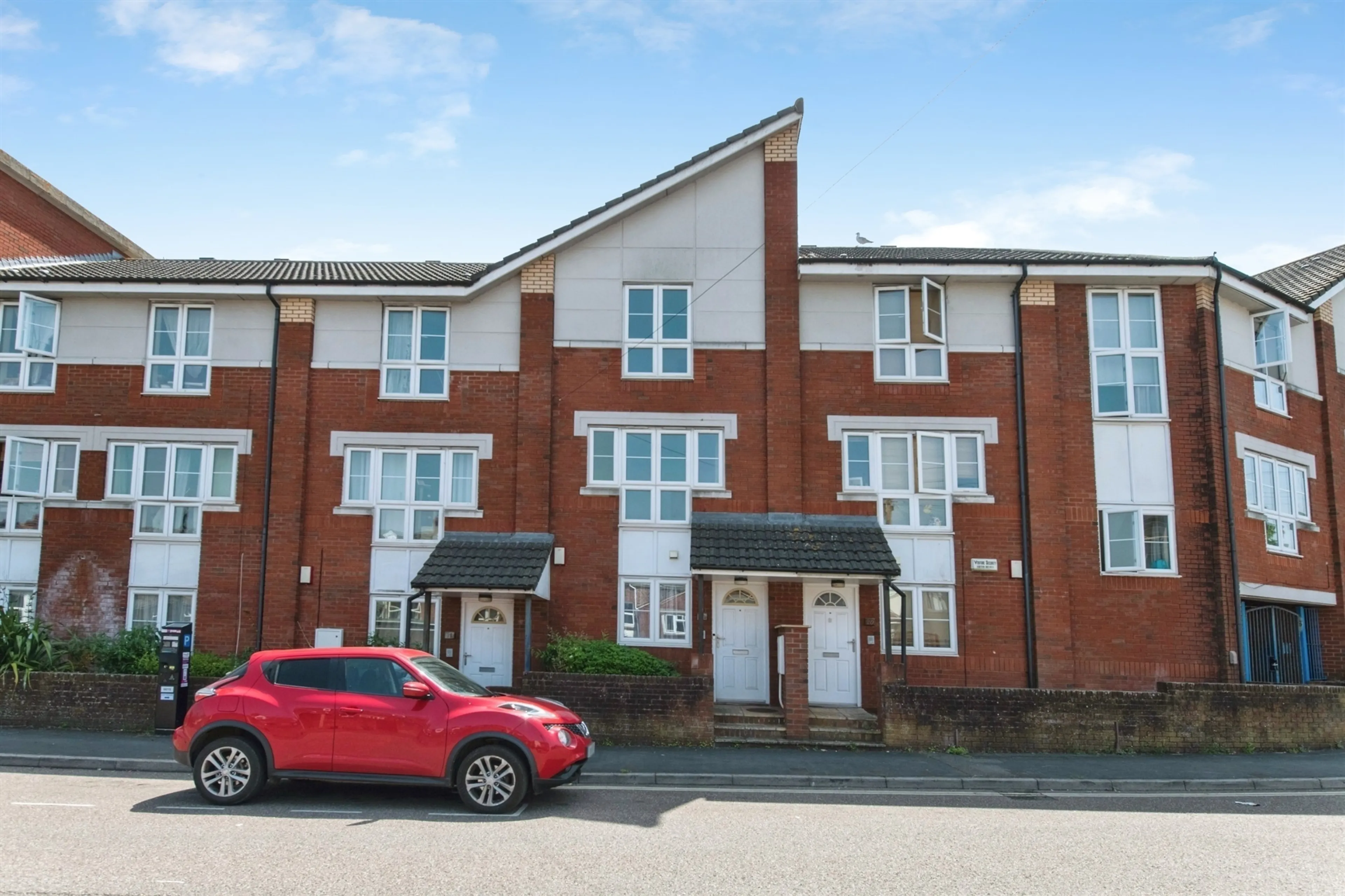 Property photo 0