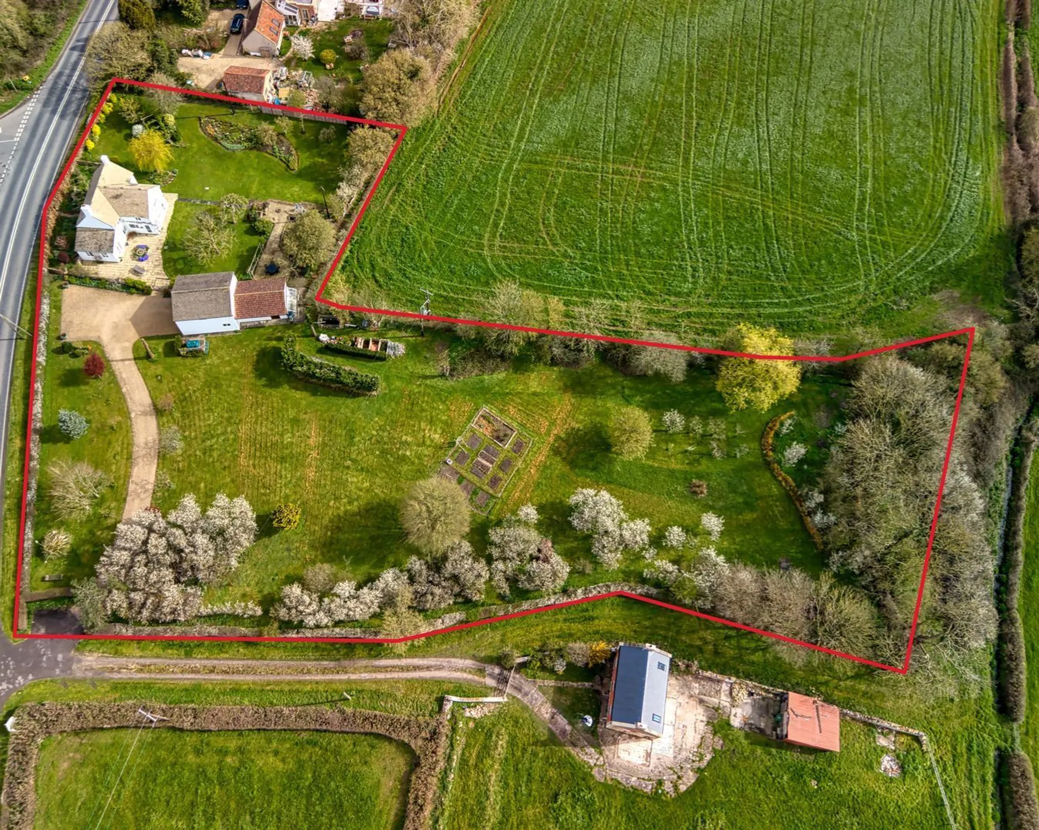 https://mr0.homeflow-assets.co.uk/files/photo/image/47713/9477/_x_/55268971.jpg
