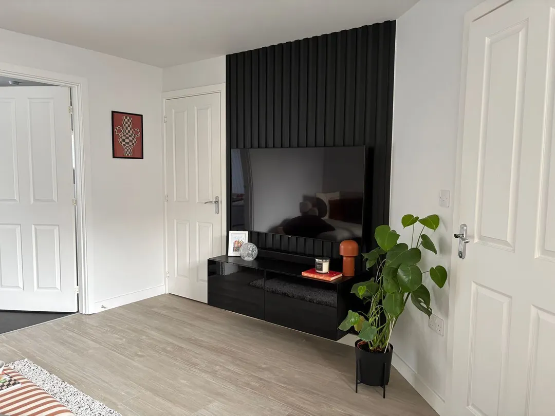 https://mr0.homeflow-assets.co.uk/files/photo/image/47715/9957/_x_/54209091.jpg