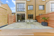 Gilkes Crescent, London