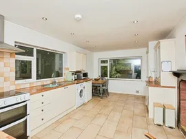 Victoria Avenue, Ockbrook, Derby thumb 3