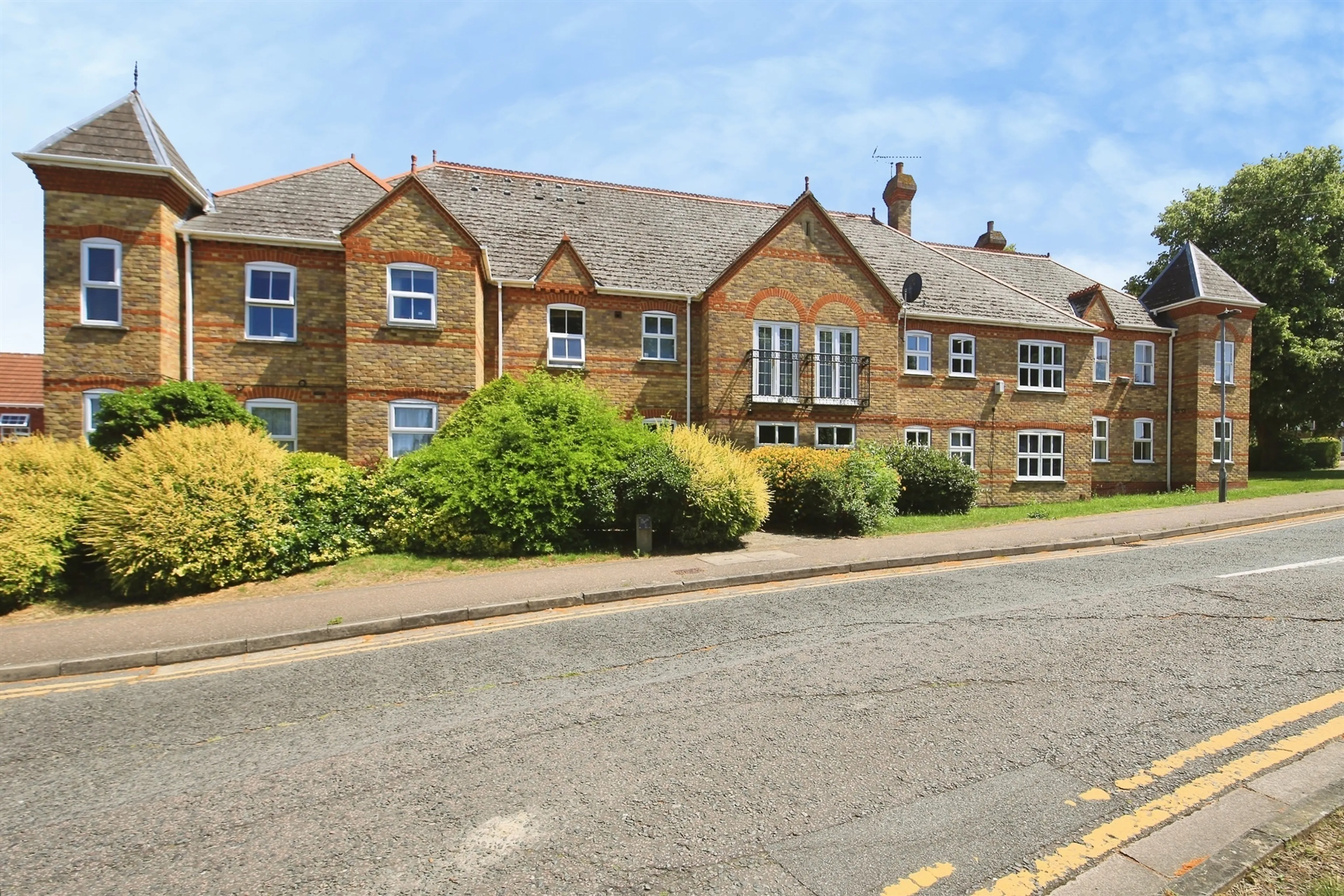 Property photo 0