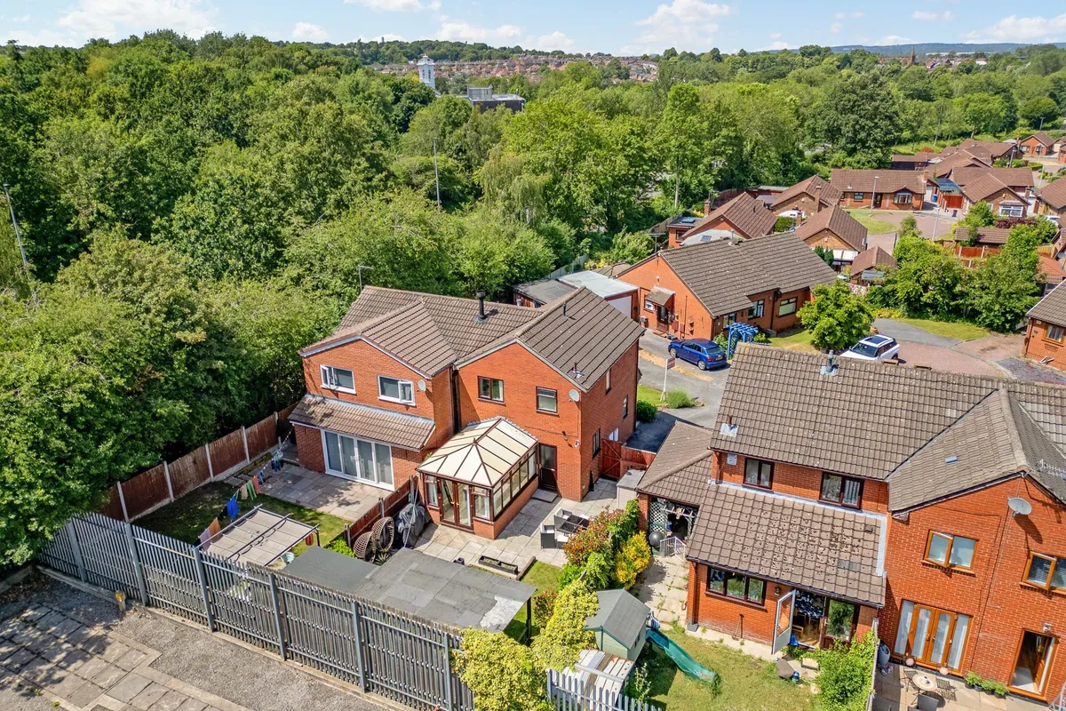 Bickley Close, Runcorn, WA7