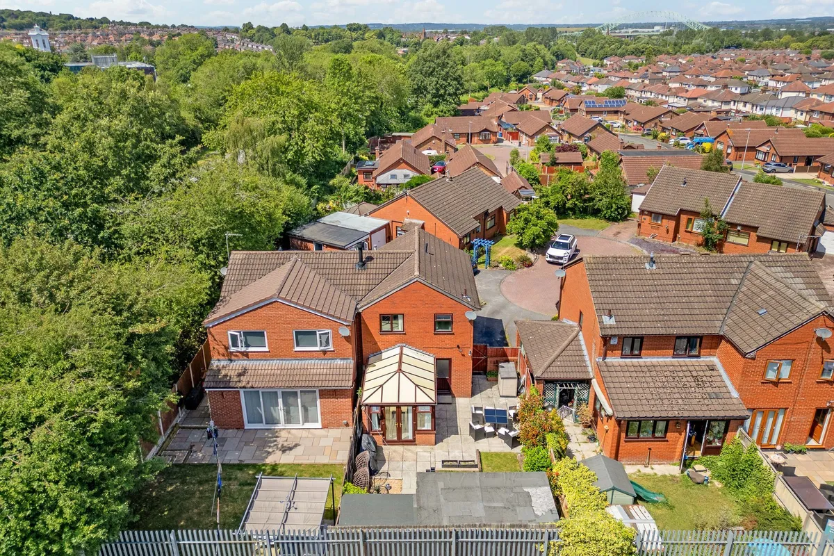 Bickley Close, Runcorn, WA7