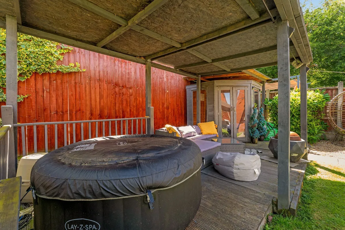 Bickley Close, Runcorn, WA7