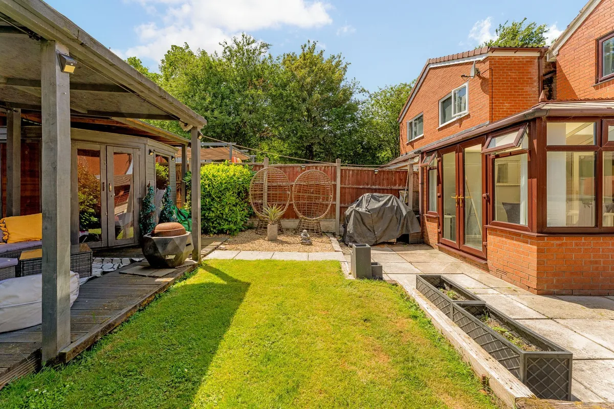 Bickley Close, Runcorn, WA7