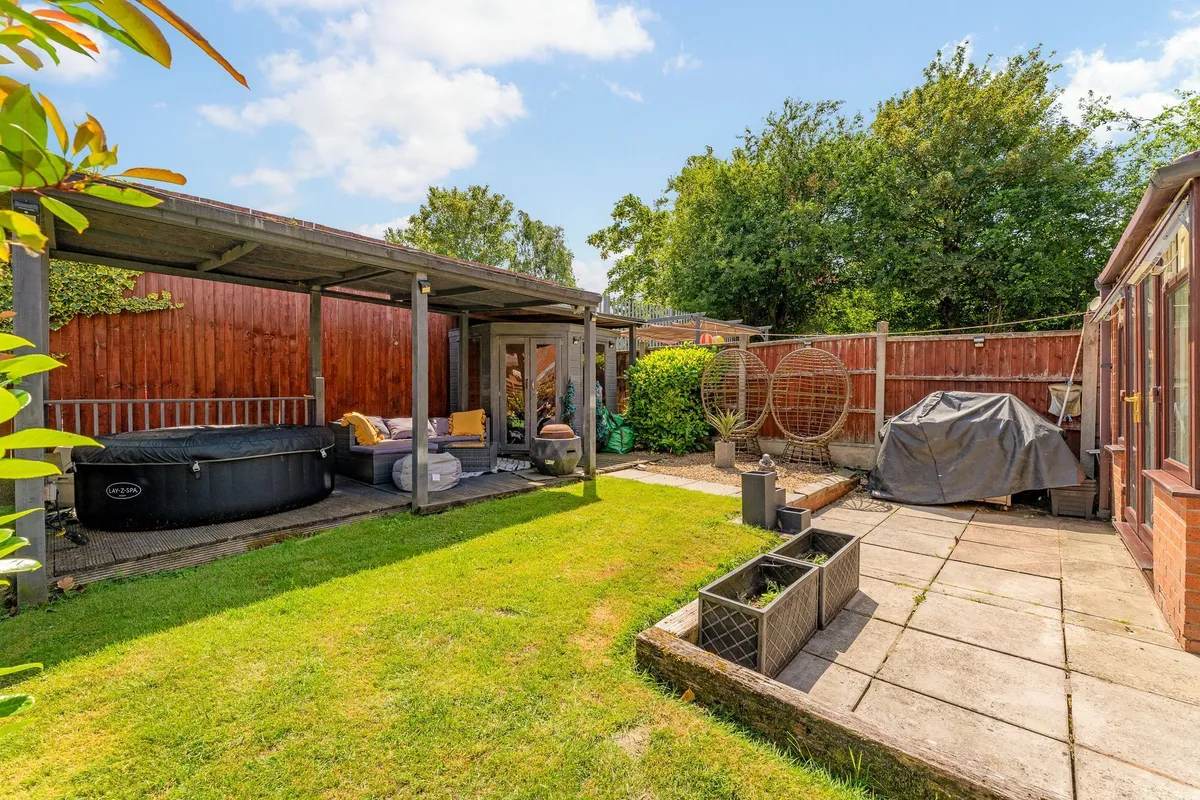 Bickley Close, Runcorn, WA7