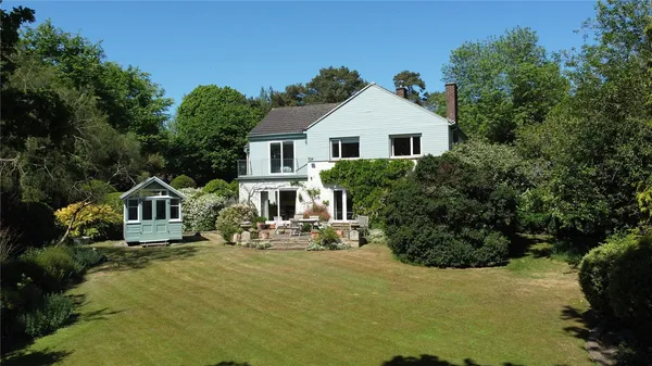 Farnham, Saxmundham, IP17 photo 3