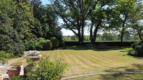 Farnham, Saxmundham, IP17 photo 5