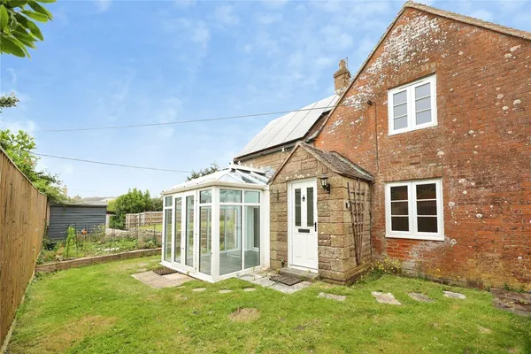 Gaggerhill Lane, Brighstone, Newport,...