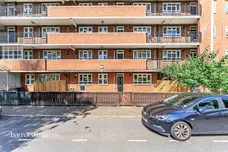 Aldrington Road, London