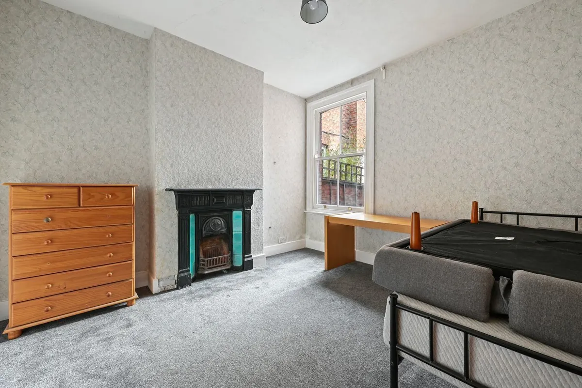 Temple Road, London, NW2