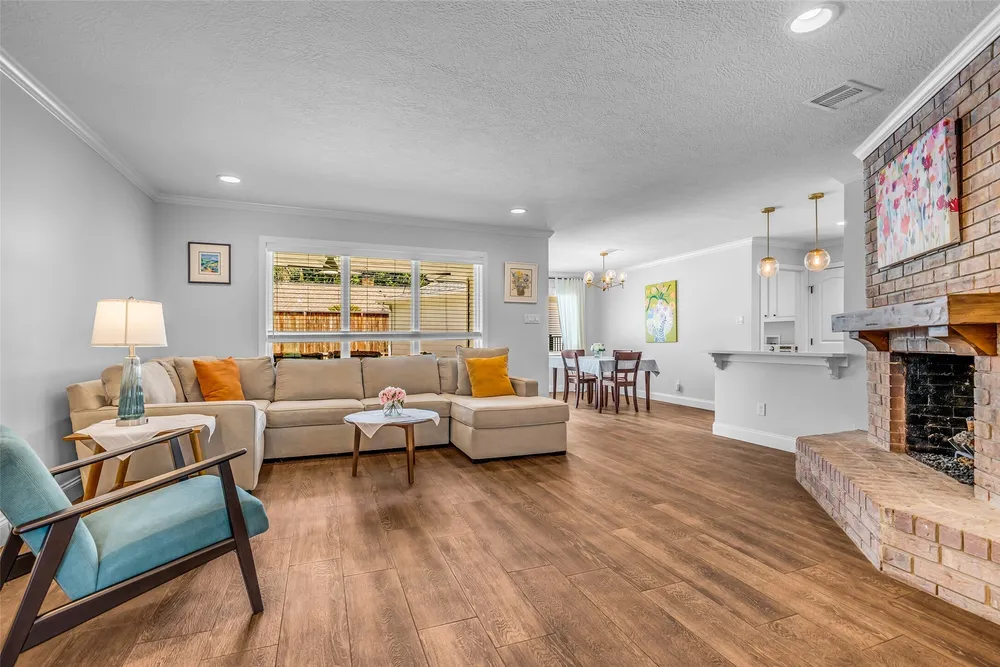 2511 Palo Pinto Dr, Houston, TX 77080