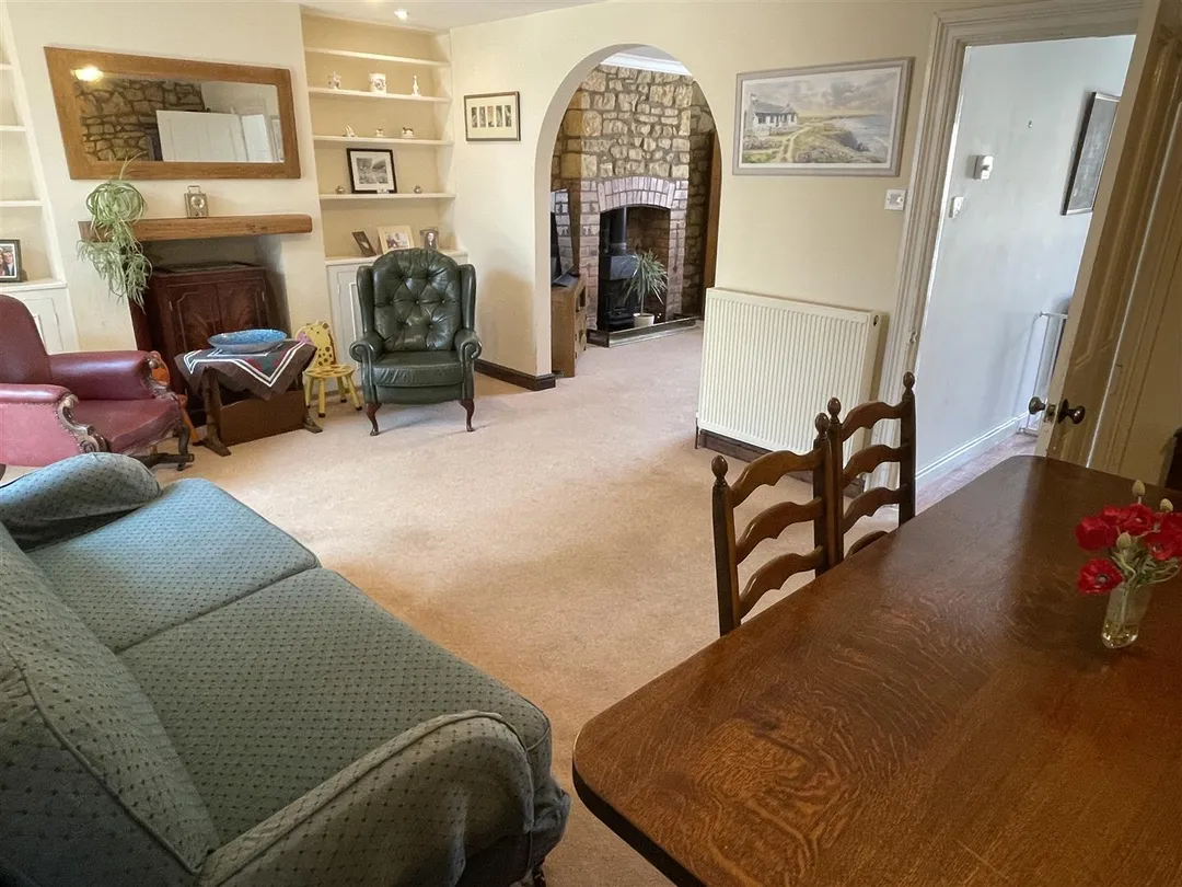 https://mr0.homeflow-assets.co.uk/files/photo/image/47716/6652/_x_/4fADapFug0qsbLU4kmbsRQ.jpg